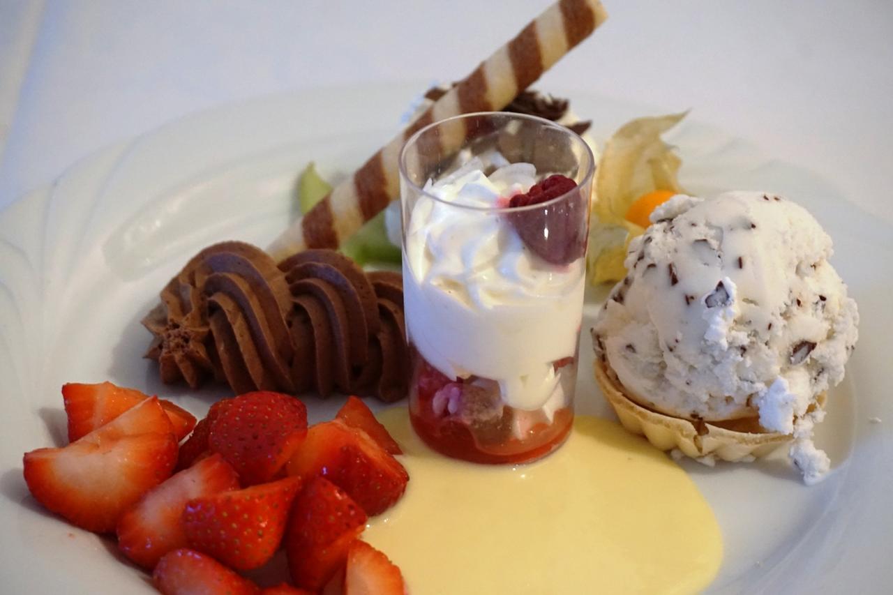 Hotel-Restaurant Vier Linden Stade Bagian luar foto
